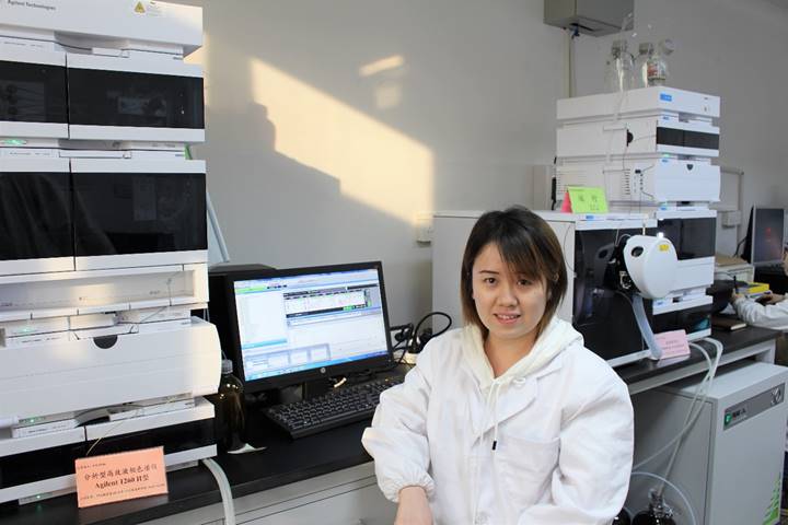 Yanni Chi（池艳妮）