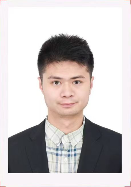 Qingyun Huang（黄庆云）